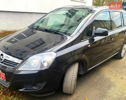 Черный Опель Зафира, объемом двигателя 0 л и пробегом 212 тыс. км за 7800 $, фото 2 на Automoto.ua