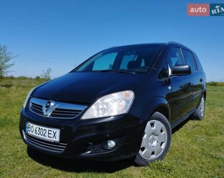 Черный Опель Зафира, объемом двигателя 1.6 л и пробегом 219 тыс. км за 7000 $, фото 2 на Automoto.ua
