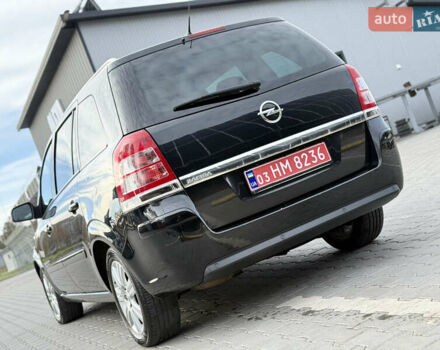 Черный Опель Зафира, объемом двигателя 1.8 л и пробегом 213 тыс. км за 7700 $, фото 25 на Automoto.ua