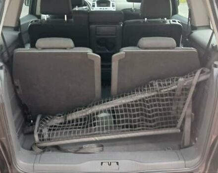 Черный Опель Зафира, объемом двигателя 1.69 л и пробегом 215 тыс. км за 7000 $, фото 12 на Automoto.ua