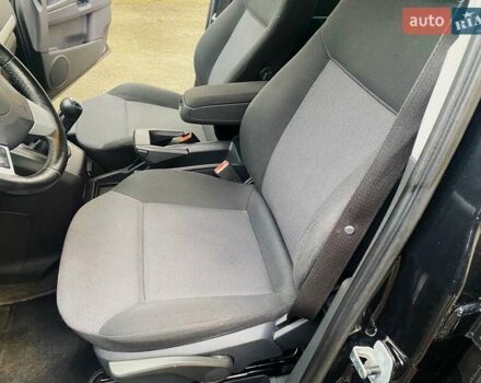 Черный Опель Зафира, объемом двигателя 0 л и пробегом 212 тыс. км за 7800 $, фото 11 на Automoto.ua