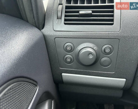 Опель Зафира 2012 в Чернигове на Automoto.ua Черный Опель Зафира, объемом двигателя 1.8 л и пробегом 239 тыс. км за 7799 $, фото 10 на Automoto.ua