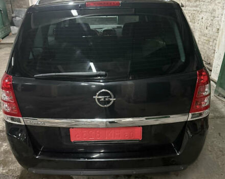 Черный Опель Зафира, объемом двигателя 1.8 л и пробегом 214 тыс. км за 7600 $, фото 5 на Automoto.ua