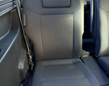 Черный Опель Зафира, объемом двигателя 1.8 л и пробегом 213 тыс. км за 7700 $, фото 98 на Automoto.ua