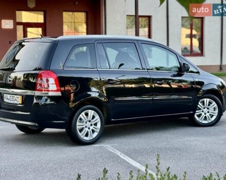 Чорний Опель Зафіра, об'ємом двигуна 1.7 л та пробігом 209 тис. км за 7950 $, фото 7 на Automoto.ua