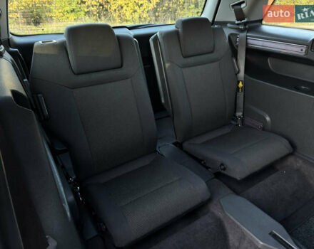 Черный Опель Зафира, объемом двигателя 1.7 л и пробегом 189 тыс. км за 8350 $, фото 106 на Automoto.ua