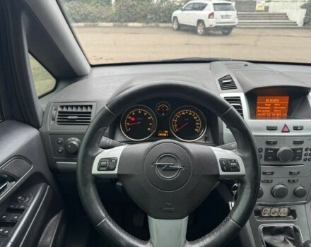 Чорний Опель Зафіра, об'ємом двигуна 0 л та пробігом 175 тис. км за 5437 $, фото 1 на Automoto.ua