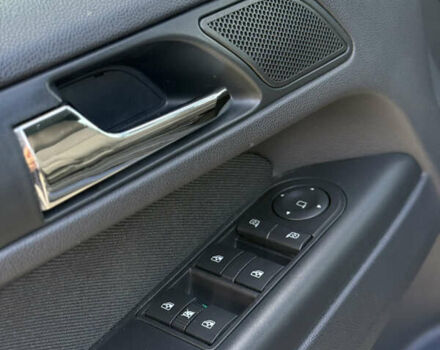 Черный Опель Зафира, объемом двигателя 1.8 л и пробегом 213 тыс. км за 7700 $, фото 41 на Automoto.ua