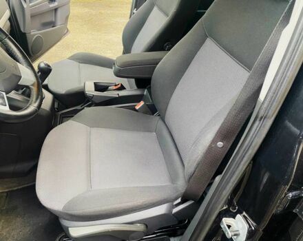 Черный Опель Зафира, объемом двигателя 1.7 л и пробегом 212 тыс. км за 7800 $, фото 11 на Automoto.ua