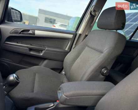 Черный Опель Зафира, объемом двигателя 1.8 л и пробегом 213 тыс. км за 7700 $, фото 47 на Automoto.ua