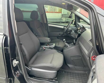 Черный Опель Зафира, объемом двигателя 1.7 л и пробегом 308 тыс. км за 7290 $, фото 11 на Automoto.ua