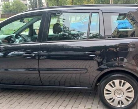 Черный Опель Зафира, объемом двигателя 1.69 л и пробегом 215 тыс. км за 7000 $, фото 6 на Automoto.ua