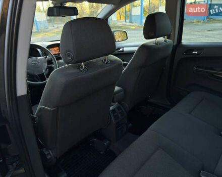 Черный Опель Зафира, объемом двигателя 1.7 л и пробегом 189 тыс. км за 8350 $, фото 70 на Automoto.ua