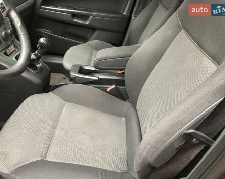 Черный Опель Зафира, объемом двигателя 1.8 л и пробегом 175 тыс. км за 7500 $, фото 7 на Automoto.ua