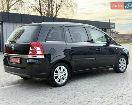 Черный Опель Зафира, объемом двигателя 1.8 л и пробегом 213 тыс. км за 7700 $, фото 11 на Automoto.ua