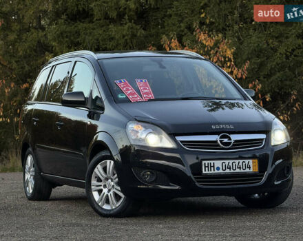 Черный Опель Зафира, объемом двигателя 1.7 л и пробегом 189 тыс. км за 8350 $, фото 143 на Automoto.ua