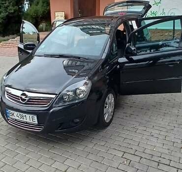 Черный Опель Зафира, объемом двигателя 1.69 л и пробегом 215 тыс. км за 7000 $, фото 3 на Automoto.ua
