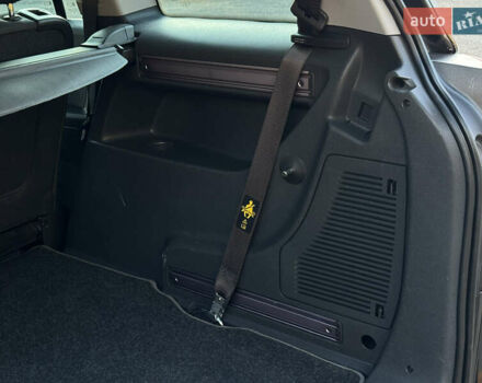 Черный Опель Зафира, объемом двигателя 1.7 л и пробегом 189 тыс. км за 8350 $, фото 102 на Automoto.ua