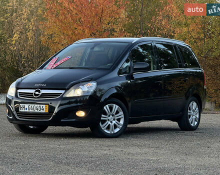Черный Опель Зафира, объемом двигателя 1.7 л и пробегом 189 тыс. км за 8350 $, фото 13 на Automoto.ua