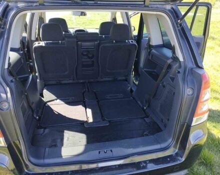 Черный Опель Зафира, объемом двигателя 1.6 л и пробегом 220 тыс. км за 6500 $, фото 16 на Automoto.ua