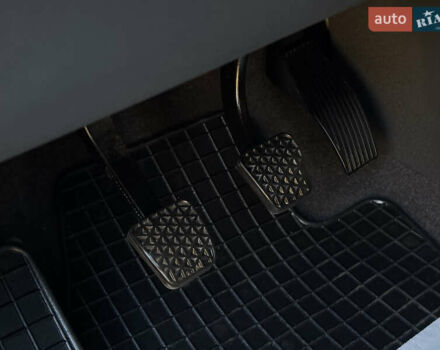 Черный Опель Зафира, объемом двигателя 1.7 л и пробегом 189 тыс. км за 8350 $, фото 57 на Automoto.ua