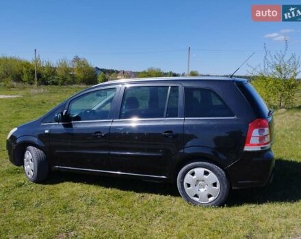 Черный Опель Зафира, объемом двигателя 1.6 л и пробегом 219 тыс. км за 7000 $, фото 4 на Automoto.ua