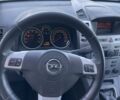 Черный Опель Зафира, объемом двигателя 1.6 л и пробегом 237 тыс. км за 6750 $, фото 13 на Automoto.ua