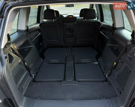 Черный Опель Зафира, объемом двигателя 1.7 л и пробегом 189 тыс. км за 8350 $, фото 108 на Automoto.ua