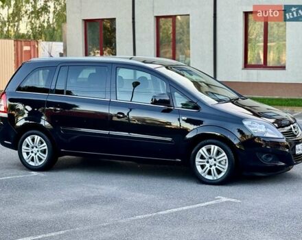 Чорний Опель Зафіра, об'ємом двигуна 1.7 л та пробігом 209 тис. км за 7950 $, фото 18 на Automoto.ua