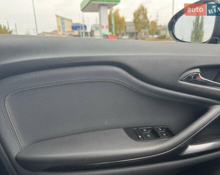 Черный Опель Зафира, объемом двигателя 2 л и пробегом 290 тыс. км за 10000 $, фото 16 на Automoto.ua