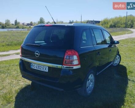 Черный Опель Зафира, объемом двигателя 1.6 л и пробегом 219 тыс. км за 7000 $, фото 7 на Automoto.ua