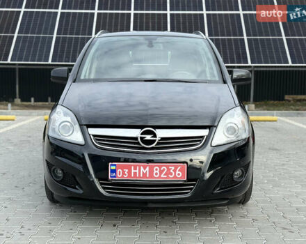 Черный Опель Зафира, объемом двигателя 1.8 л и пробегом 213 тыс. км за 7700 $, фото 3 на Automoto.ua