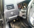Черный Опель Зафира, объемом двигателя 1.7 л и пробегом 212 тыс. км за 7800 $, фото 12 на Automoto.ua