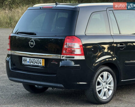 Черный Опель Зафира, объемом двигателя 1.7 л и пробегом 189 тыс. км за 8350 $, фото 33 на Automoto.ua