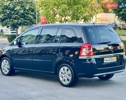 Чорний Опель Зафіра, об'ємом двигуна 1.7 л та пробігом 209 тис. км за 7950 $, фото 15 на Automoto.ua