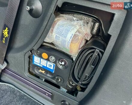 Чорний Опель Зафіра, об'ємом двигуна 1.7 л та пробігом 209 тис. км за 7950 $, фото 49 на Automoto.ua