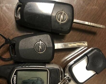 Черный Опель Зафира, объемом двигателя 1.8 л и пробегом 175 тыс. км за 7500 $, фото 17 на Automoto.ua