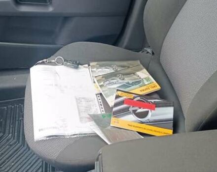 Черный Опель Зафира, объемом двигателя 1.7 л и пробегом 266 тыс. км за 8000 $, фото 11 на Automoto.ua