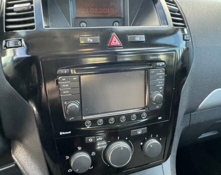 Черный Опель Зафира, объемом двигателя 1.8 л и пробегом 186 тыс. км за 7700 $, фото 13 на Automoto.ua