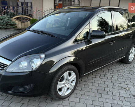 Черный Опель Зафира, объемом двигателя 1.7 л и пробегом 209 тыс. км за 8500 $, фото 2 на Automoto.ua