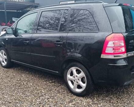 Черный Опель Зафира, объемом двигателя 1.7 л и пробегом 266 тыс. км за 8000 $, фото 22 на Automoto.ua