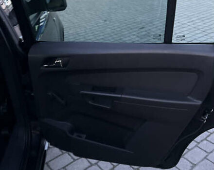 Черный Опель Зафира, объемом двигателя 1.7 л и пробегом 209 тыс. км за 8500 $, фото 36 на Automoto.ua