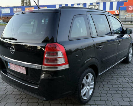Черный Опель Зафира, объемом двигателя 1.7 л и пробегом 209 тыс. км за 8500 $, фото 6 на Automoto.ua