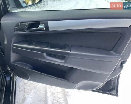 Черный Опель Зафира, объемом двигателя 1.8 л и пробегом 186 тыс. км за 7700 $, фото 24 на Automoto.ua