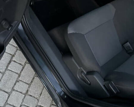 Черный Опель Зафира, объемом двигателя 1.7 л и пробегом 209 тыс. км за 8500 $, фото 26 на Automoto.ua