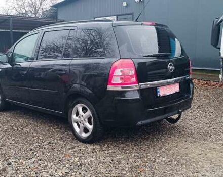 Черный Опель Зафира, объемом двигателя 1.7 л и пробегом 266 тыс. км за 8000 $, фото 2 на Automoto.ua