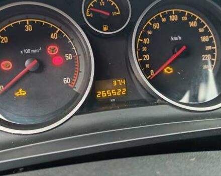 Черный Опель Зафира, объемом двигателя 1.7 л и пробегом 266 тыс. км за 8000 $, фото 10 на Automoto.ua