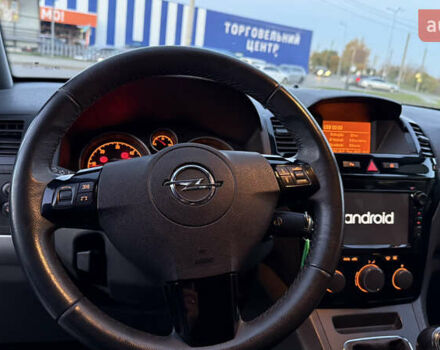 Черный Опель Зафира, объемом двигателя 1.7 л и пробегом 209 тыс. км за 8500 $, фото 16 на Automoto.ua