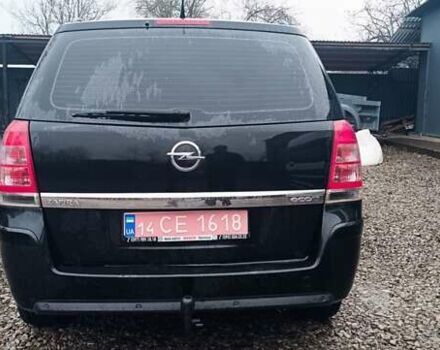 Черный Опель Зафира, объемом двигателя 1.7 л и пробегом 266 тыс. км за 8000 $, фото 5 на Automoto.ua