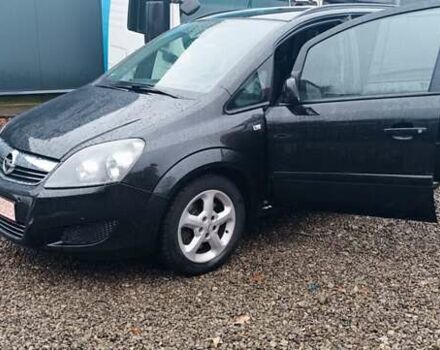 Черный Опель Зафира, объемом двигателя 1.7 л и пробегом 266 тыс. км за 8000 $, фото 15 на Automoto.ua